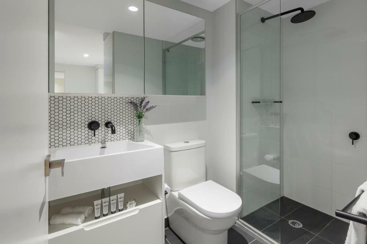 Imagine Lighthouse Aparthotel Мелбърн Стая снимка