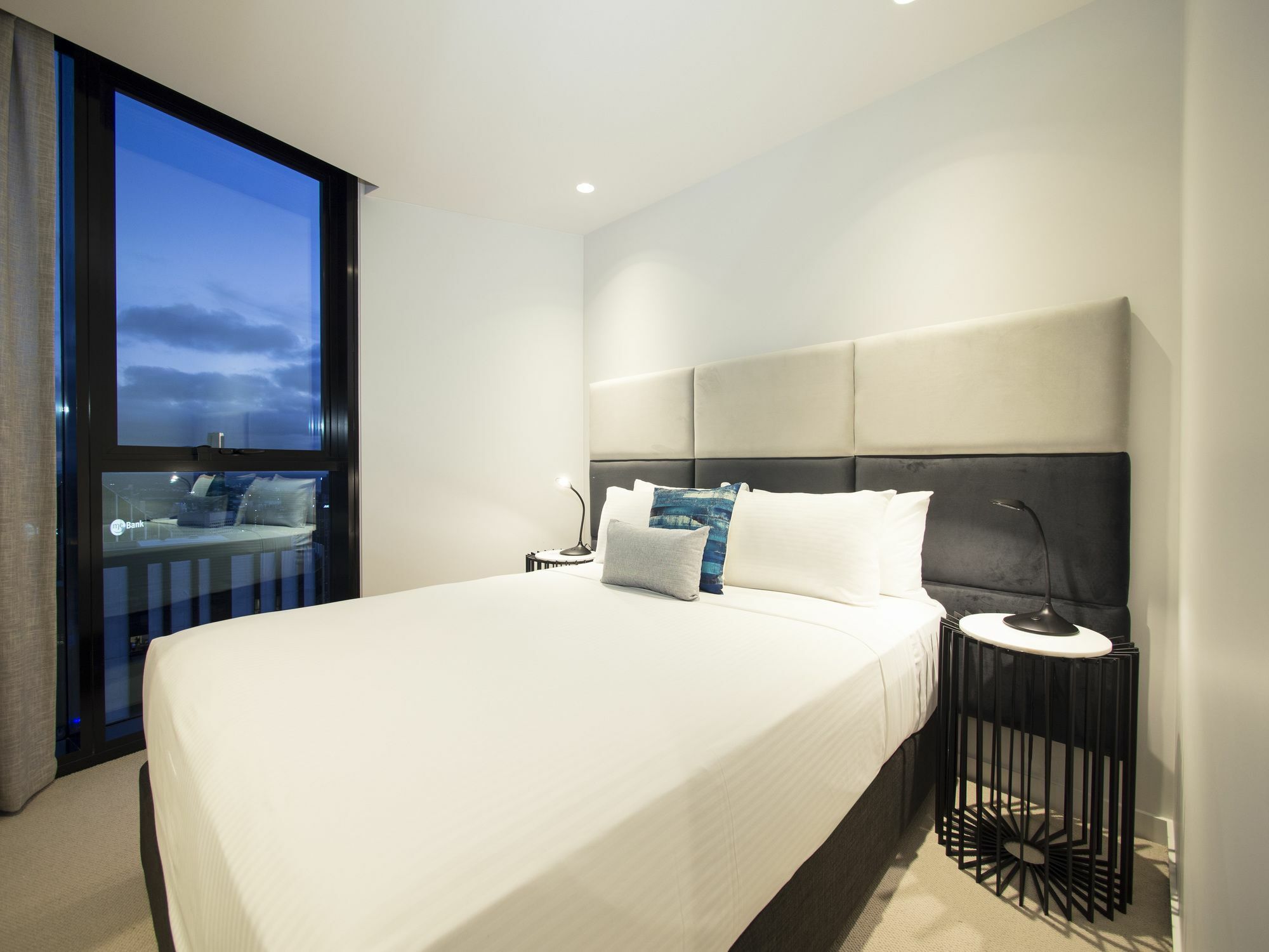 Imagine Lighthouse Aparthotel Мелбърн Екстериор снимка
